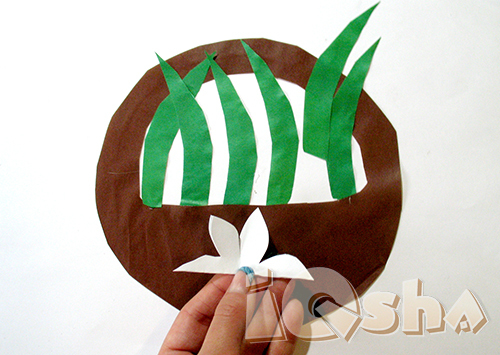 Craft with paper wlowers for kids